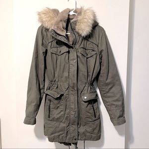 FOREVER 21 olive green jacket S